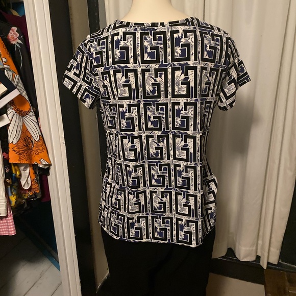 80 Park By Design sz M Blue and Black Floral and Geometric Pattern Short Sleeves - Picture 8 of 8